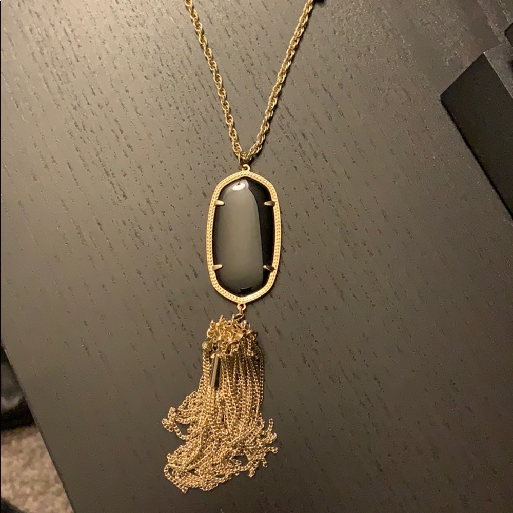 Like new Kendra Scott Rayne necklace